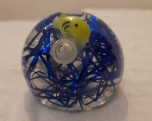 glamour guľa trblietavá prekvapenie 6,5cm so strečovou rybkou